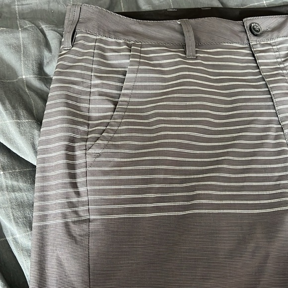 Vans Men's Charcoal Striped Flat Front Shorts - Picture 5 of 8